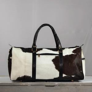 Bolsa de Viaje de Cuero Vacuno con Cierre de Cremallera y Diseño Portátil para Viajar - Product Image 2