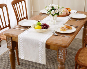 Chemin de table bohème floral tissé et brodé personnalisable en coton et lin, 13x72 pouces, fait main avec perles en bois et pompons, style rustique vintage - Product Image 4