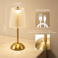 Wiederaufladbare LED Moderne Eisen-Tischlampe Luxuriöse Kabellose USB-C Goldene Basis 3000K 4500K 6000K Hochzeit Hotel Schlafzimmer Nachttisch Dekoration