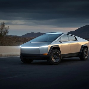 Tesla Cybertruck, pick-up électrique de luxe, longue portée, batterie haute capacité, moteur puissant, technologie intelligente, charge rapide - Product Image 2