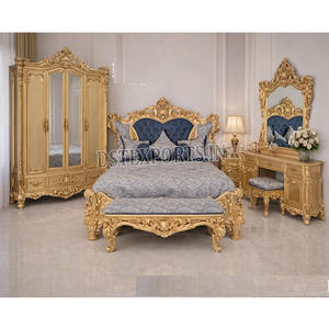 Ensemble de meubles de chambre à coucher de style victorien de qualité supérieure, finition dorée, lit king size en bois massif, meubles de chambre à coucher faits sur mesure, fabrication américaine - Product Image 1
