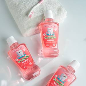 Bain de bouche Dr. Papie pour enfants 2+ sans fluorure, sans danger pour l'avalage, saveur pêche naturelle, nettoyage buccal doux, élimine la plaque dentaire et les bactéries, haleine fraîche - Product Image 5