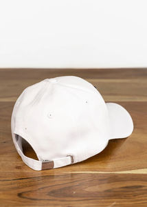 Gorra de Béisbol Impermeable Premium 2026 para Equitación, con Correa Ajustable, Diseño Moderno, Duradera, para Actividades al Aire Libre - Product Image 5