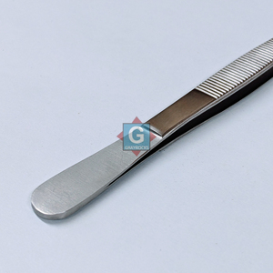 Pinces à panser manuelles standard dentelées 16 cm en acier inoxydable pour usage hospitalier - Product Image 4