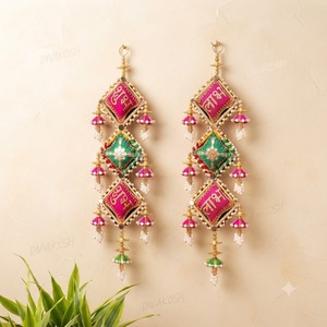 Adorno de Pared Tradicional Hecho a Mano con Flores Artificiales Gota Patla, Colgante para Decoración Festiva del Hogar, Bodas, Diwali y Celebraciones - Product Image 3