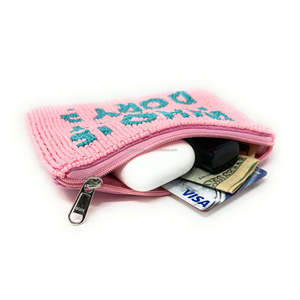 Monedero de cuentas de culto popular de la cultura pop, estilo 'Reality TV', con diseño 'Who Is Hunky Dory', color rosa, mini cartera boutique, regalo divertido, venta al por mayor - Product Image 4