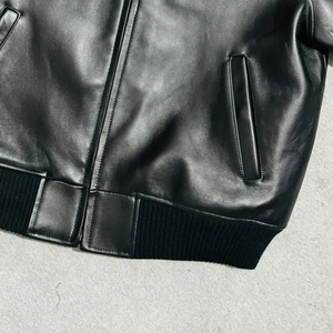 Blouson Bomber Homme Noir en PU Col Montant Fermeture Éclair Écologique Réversible Streetwear Coupe Ample Manches Classiques Couleur Unie - Product Image 3