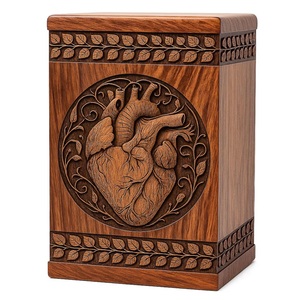 Urne funéraire en bois artisanale avec sculpture de cœur anatomique, souvenir commémoratif - Product Image 1