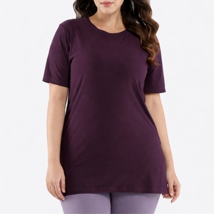T-shirt uni surdimensionné pour femmes, manches courtes, doux, décontracté, coupe ample, mode streetwear, séchage rapide - Product Image 1