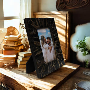 Cadre photo en bois finition naturelle, décoration intérieure élégante pour la maison et le bureau - Product Image 2