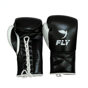 Ensemble d'entraînement de boxe professionnel Fly Boxing, tout neuf, dernier modèle, en cuir noir et blanc, CP-BHG-19 - Product Image 2