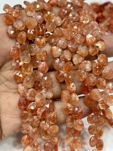 Cuentas facetadas de piedra solar natural AAA en forma de corazón, tamaño 6-7 mm aprox. Cadena de 8 Pulgadas - Product Image 2