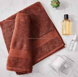 Serviettes d'hôtel en coton doux et épais 300-800 GSM, résistantes aux odeurs, en gros, serviettes OEM - Product Image 2