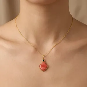 Collier Minimaliste en Laiton Plaqué Or 18 carats avec Pierre Précieuse en Forme d'As de Pique et Sertissage Bezel, Chaîne Câble, Vente en Gros pour Femmes - Product Image 5