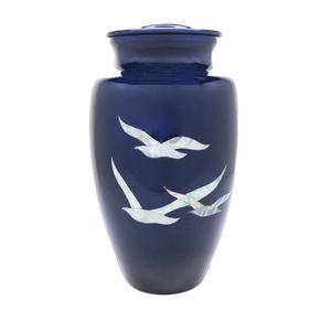Urne de crémation en nacre incrustée urne de thème Going Home colombes en vol sur fond bleu profond Urne de crémation - Product Image 1