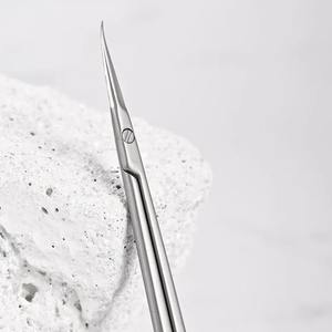 Ciseaux à cuticules en forme de bec d'aigle, ciseaux de manucure en acier inoxydable, outil professionnel incurvé extra fin pour manucure, cils et sourcils, 1 pièce - Product Image 2