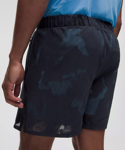 Découvrez des shorts cargo pour hommes durables, conçus pour un confort et une utilité maximales, dotés de matériaux de qualité supérieure et de poches sécurisées. - Product Image 6