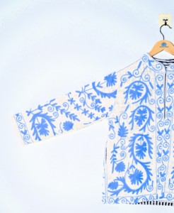 Veste bomber unisexe en coton 100% brodée à la main de luxe |   Broderie artisanale florale haut de gamme, respirante, automne/hiver - Product Image 2