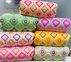 ผ้าไหมดิบ ผ้าไหมบังกาลอร์ ผ้าไหมมัลเบอร์รี่ ผ้าไหมดิบบังกาลอร์แท้ ผ้าไหมมัลเบอร์รี่ผสม ผ้าไหมทอมือ ผ้าส่าหรี ผ้าไหมมัลเบอร์รี่พรีเมียม ผ้าไหมผสมบังกาลอร์ - Product Image 4