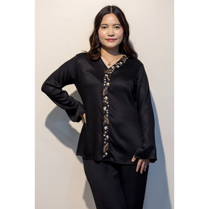 Camisa Elegante Premium de Algodón Giza Negra PAMELA para Mujer, para el Trabajo y Uso Diario Informal - Product Image 4