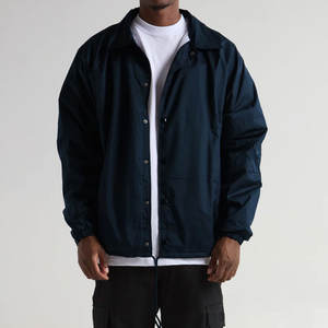 เสื้อโค้ชผู้ชายแบบเรียบหรู พร้อมบริการพิมพ์โลโก้และปักลายตามสั่ง เสื้อโค้ชผู้ชายสำหรับฤดูหนาว น้ำหนักเบา กันลม - Product Image 1