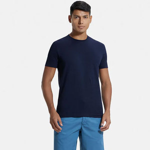 Camiseta de Manga Corta para Hombre, Cuello Redondo, Corte Regular, Algodón Supima Superpeinado, Color Sólido - Product Image 4