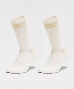 Chaussettes de sport pour hommes de haute qualité, personnalisées avec logo, en coton, confortables, blanches, noires, grises, chaussettes habillées, chaussettes mi-hautes pour un usage quotidien - Product Image 3