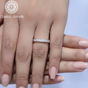 Anillo de compromiso clásico con engaste de moissanita en forma de cojín, chapado en oro rosa de 18 quilates sobre plata, para mujer, de Charm Jewells - Product Image 6