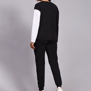 Survêtement pour femmes conçu sur mesure, respirant, 100% coton, pour l'hiver, de haute qualité, en tailles plus grandes, fabriqué au Pakistan - Product Image 5