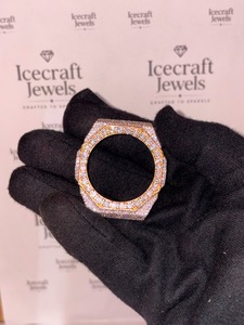 Boîtier de montre LUMORA en acier inoxydable 304 écologique, finition dorée et sertissage de pierres, pour bijoux de mode - Product Image 1