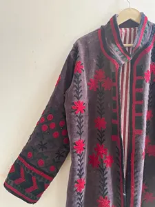 Chaqueta Larga de Terciopelo con Bordado Morado para Mujer, Diseño Floral, Estilo Bohemio, Manga Larga, Cuello Alto, Ropa de Invierno - Product Image 4