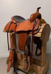 Silla de Doma Inglesa de Cuero con Estructura de Madera y Herrajes de Latón, Color Marrón, Artículos Ecuestres, Silla de Montar para Caballo de Cuero de la Mejor Calidad - Product Image 5