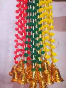 Guirnalda de Seda Realista con Cuentas de Pompón y Campanas, Decoración Colorida para Fiestas, Festivales, Holi, Diwali, Templos, Fondo de Escenario - Product Image 1