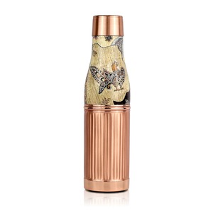Botella de Agua de Cobre Más Vendida con Tapa, Portátil, para Viajes, Diseño Oriental con Patrón, Base Acanalada - Product Image 1
