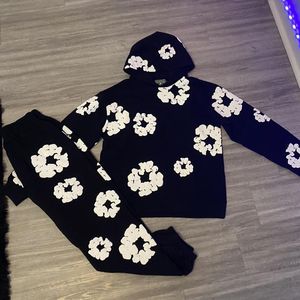 ชุดวอร์มลำลองสำหรับฤดูหนาว ผ้าฝ้ายหนา 100% ชุดเซ็ทลำลองแบบ unisex ระบายอากาศได้ดี รับสกรีนโลโก้ ชุดกีฬาสองชิ้น เสื้อฮู้ดและกางเกงขายาว - Product Image 3