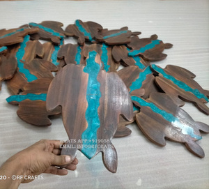 Planche à découper en bois d'acacia de haute qualité planche à découper en résine époxy tortue planche à fromage en gros planche à découper en bois - Product Image 1