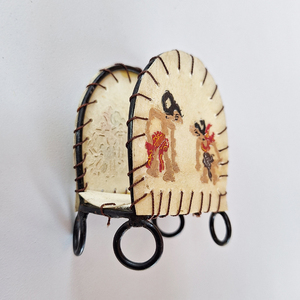 Support de bougie artisanal en cuir de chèvre indonésien, panneau en Wayang Kulit, fer forgé, lumière d'ambiance de table, accent de décoration intérieure - Product Image 3