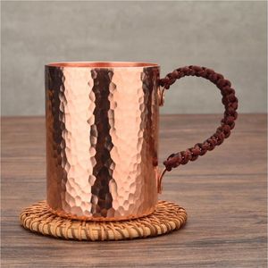 Taza de cobre puro martillada a mano con asa de cuerda trenzada, logotipo personalizado, taza de cobre Moscow Mule para bar, taza para bebidas. - Product Image 1