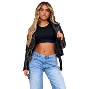 Veste en cuir noire pour femme, style motard, coupe slim, fermeture éclair, streetwear, veste en cuir personnalisée avec logo pour femme - Product Image 3