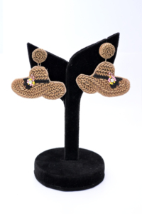Boucles d'oreilles pendantes vertes élégantes pour femme, parfaites pour un style tendance et affirmé - Product Image 3