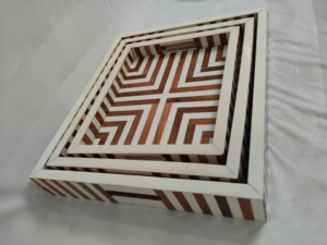 Plateau en bois avec travail en résine et incrustation de mosaïque plateau de service décoratif pour salon chambre et cuisine pièce de décoration de maison de luxe - Product Image 3