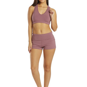 Vêtements de sport pour femmes, prix abordable, directement de l'usine, ensemble short et soutien-gorge de yoga avec impression personnalisée pour la gym, le yoga et le fitness - Product Image 1