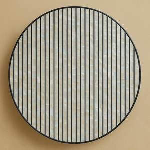 Mesa de centro india hecha a mano con incrustaciones de nácar y detalles de café. - Product Image 2