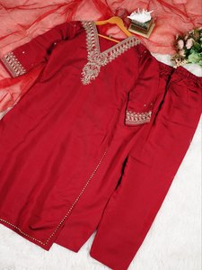 ชุดเลเฮนกาผ้าเน็ตเนื้อนุ่มพรีเมียม AARIKA TEXTILE รุ่น RO15872 พร้อมผ้าคลุมไหล่ปักลายออร์แกนซ่า ชุดสำหรับงานพิธีแบบดั้งเดิมสำหรับผู้หญิงในเทศกาลดิวาลี - Product Image 6