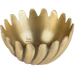 Nuevo cuenco de mesa de aluminio y metal con acabado dorado hecho a mano para restaurante de hotel - Product Image 1