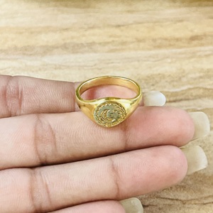 Bague Classique Dernière Tendance en Forme de Croissant de Lune, Bagues Célestes en Laiton pour Femme, Plaqué Or 18 carats, Bijoux Signet Horoscope, Vente en Gros/OEM - Product Image 4