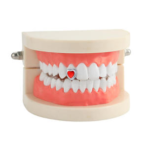 Grillz en diamant Moissanite de créateur pour hommes et femmes, idéal pour festivals, concerts et photographie de mode, disponible au prix d'usine - Product Image 5