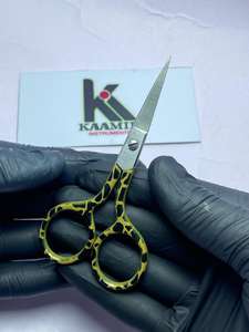 Ciseaux à cuticules professionnels en acier inoxydable, lame incurvée, manche en acier, pour manucure et pédicure manuelle, précision et durabilité. - Product Image 4