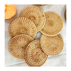 Sous-verre en bambou tissé vietnamien naturel, fait main, écologique, durable, design bohème, accessoire de table - Product Image 1