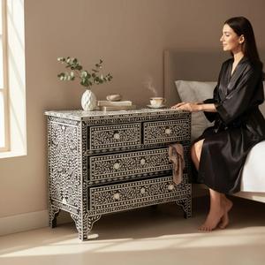 Cajón con Incrustaciones de Hueso de ILAHI, Diseño Moderno con Detalles de Ágata, Mueble Portátil para el Hogar - Product Image 1